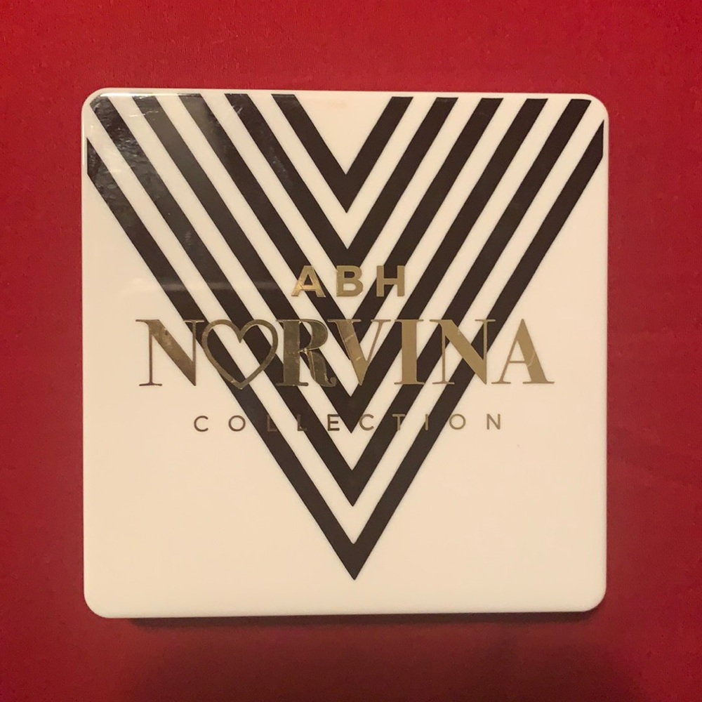 ABH Norvina Mini Palette Vol 1